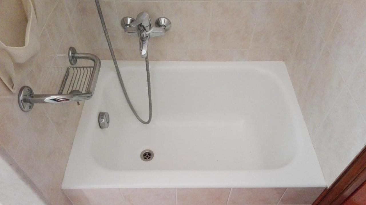 Amelie House Apartment Levanto Bagian luar foto